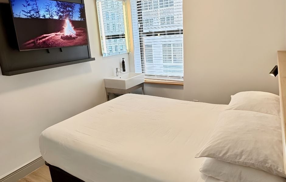 Americana Inn Double Room