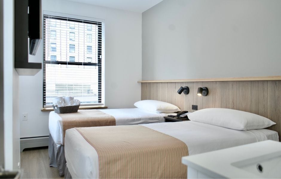 Americana Inn Twin-Twin Room 4