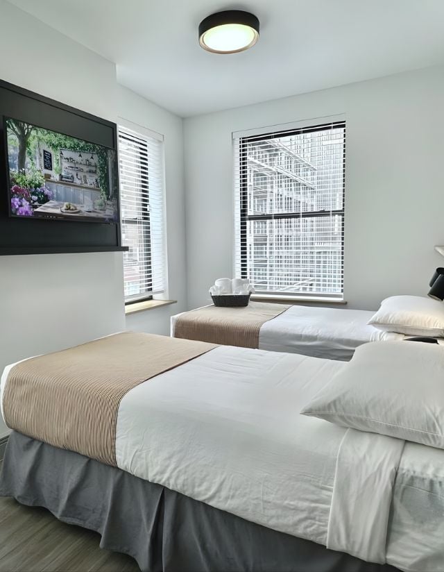 Americana Inn - Rooms 3