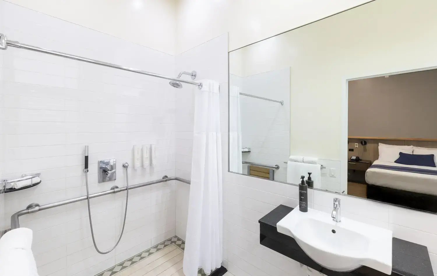 Americana Inn Double-Double ADA Room 4