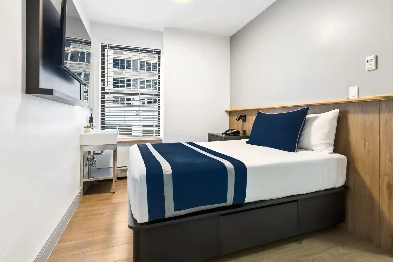 Americana Inn | Double Room