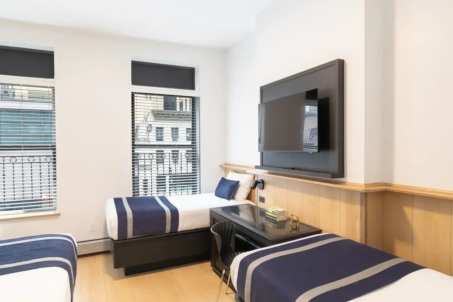 Americana Inn - Rooms 3